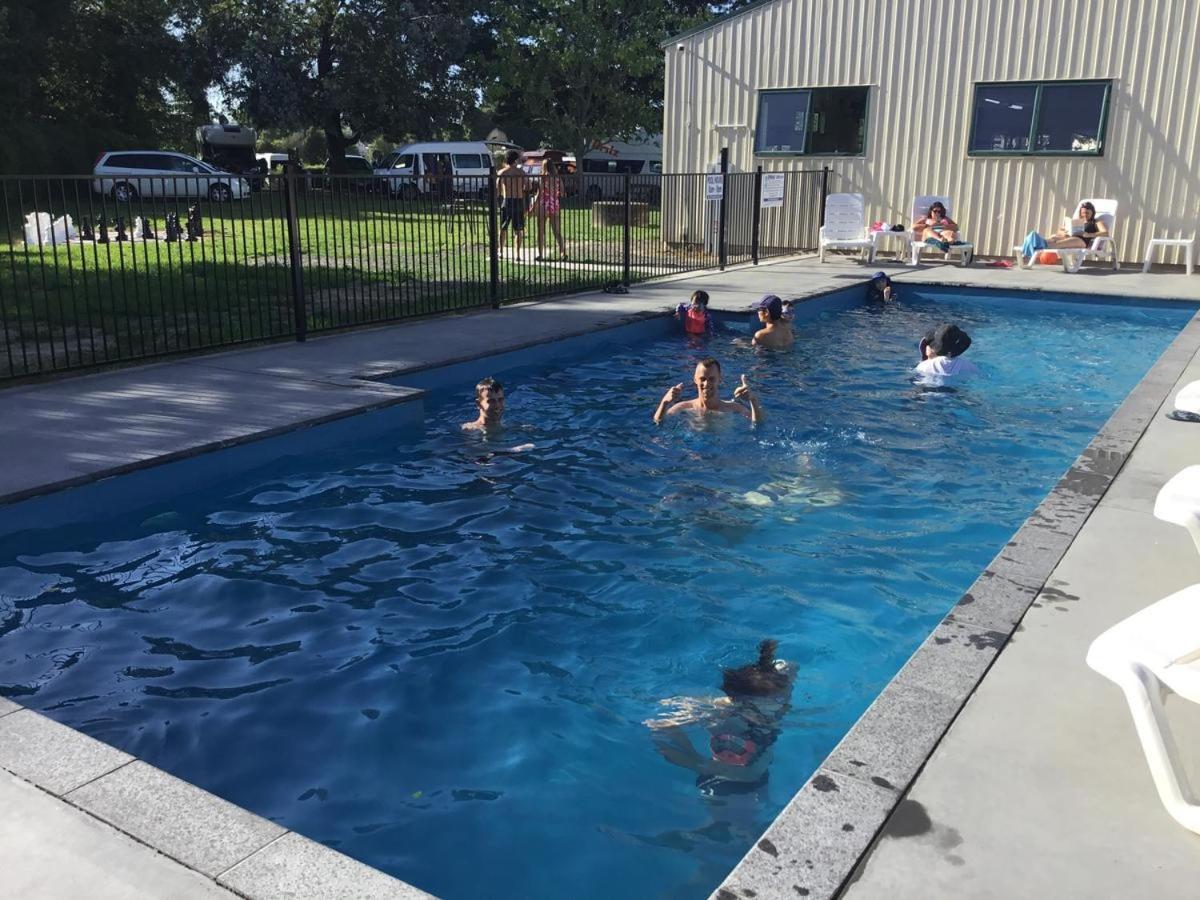 Otorohanga Kiwi Holiday Park Ngoại thất bức ảnh
